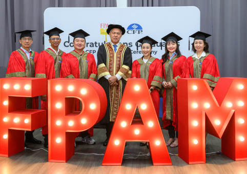 VU @ Sunway’s CFP Programme Celebrates 200 Graduates and Top Achievers