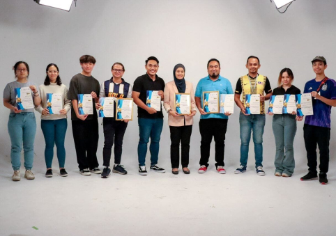 SDS DCOMM Students Showcase Digital Competency Cover