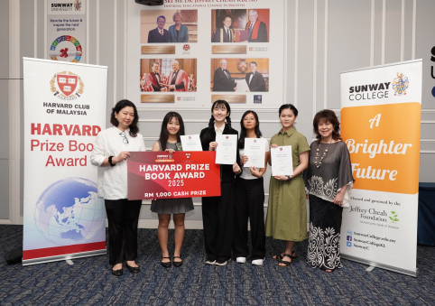Sunway Students Make the Honour Roll in the Harvard Prize Book